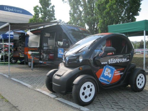 L’officina mobile Store Van affascina il pubblico presente al 1° Rally dei colli Bolognesi