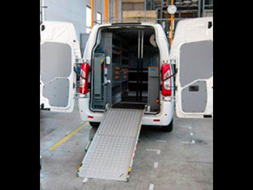 Store Van realizza un’officina mobile per manutenzione ad impianti sanitari su un Fiat Scudo L2H2