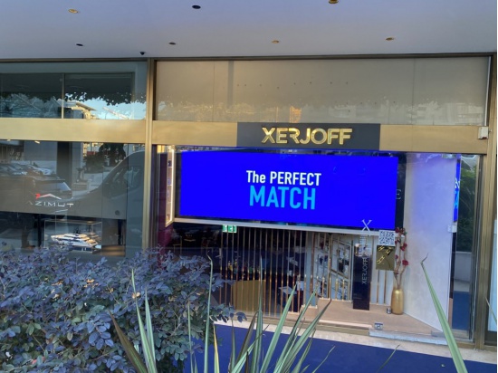 Maxischermo LED p3.91 mm da vetrina di 352 x 112 c...