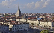 Pregi e svantaggi di abitare a Torino all'ultimo piano - Bloodsprayer