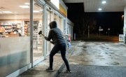 La Spaccata del distributore di carburante di San Cassiano