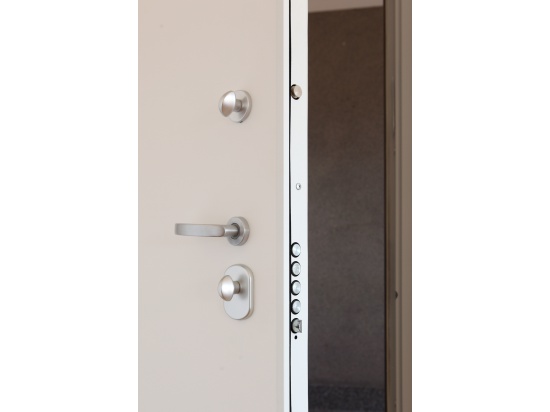 PORTE BLINDATE classe di antieffrazione 4 