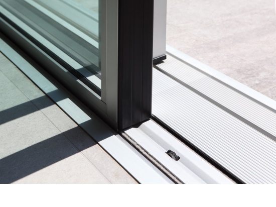Vetrate panoramiche a Pescara: design minimal e grandi aperture